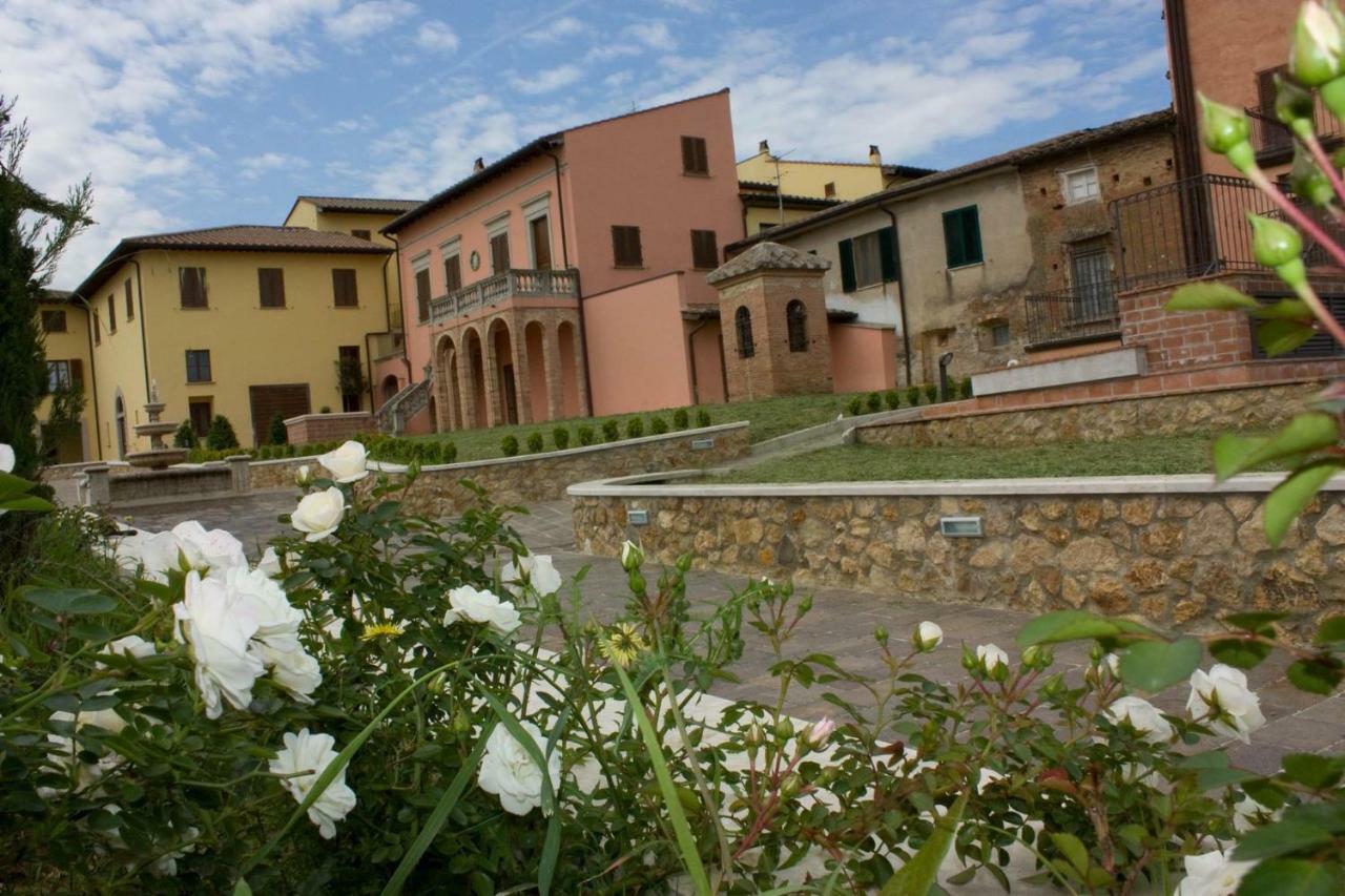 Aparthotel Borgo Di Gramugnana Usigliano Exteriér fotografie